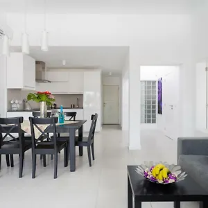 apartment-eden-island-village.adeje-hotels.com/